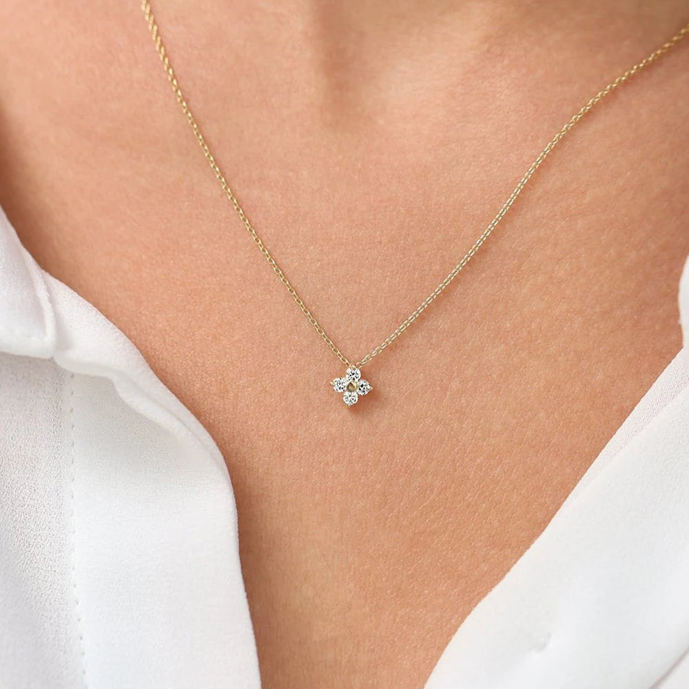 Dainty Emerald Clover Necklace
