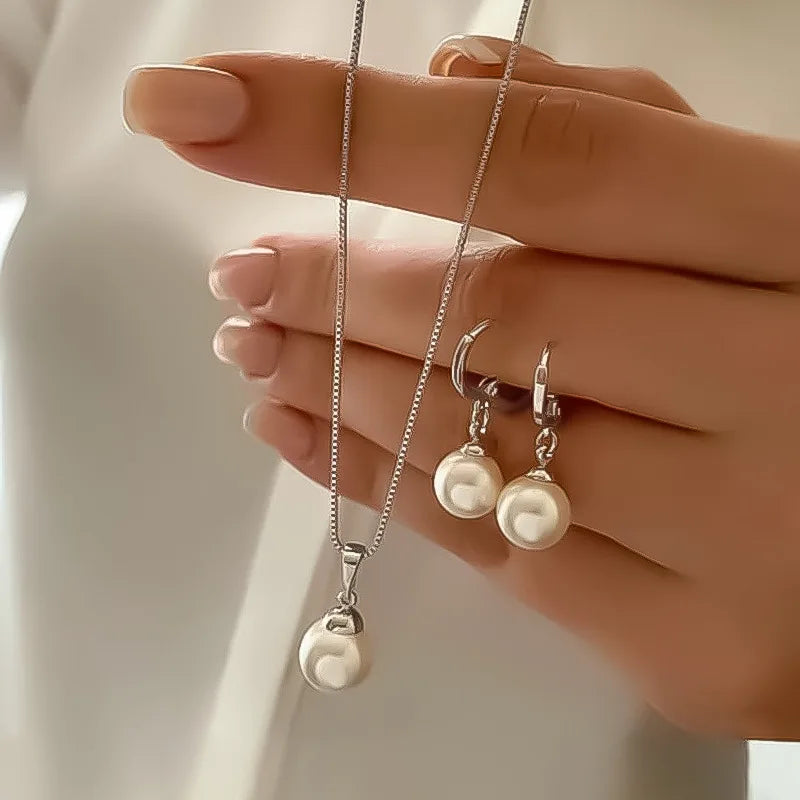 Vintage Interlocking Jewelry Set